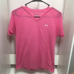 Price Drop!⬇️ Size small UA heargear tee white logo